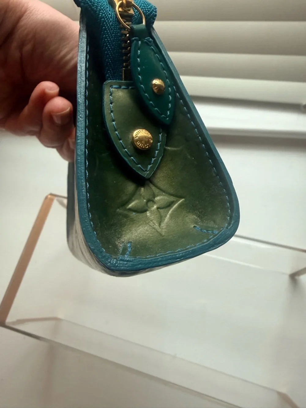 Louis Vuitton Rare Authentic Trousse Cosmetic Pouch in Monogram Vernis - Picture 3 of 15